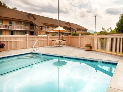 Western Smoky Mountain 4*